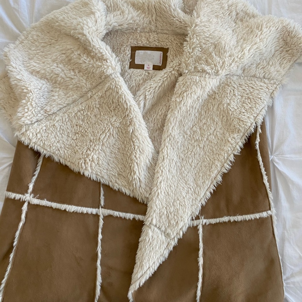 Sherpa lined vest
